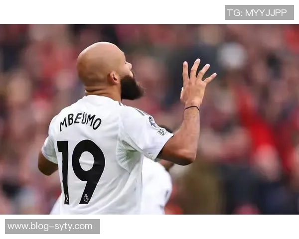 早报：双红会激战正酣曼联绝杀利物浦上演惊心动魄逆转